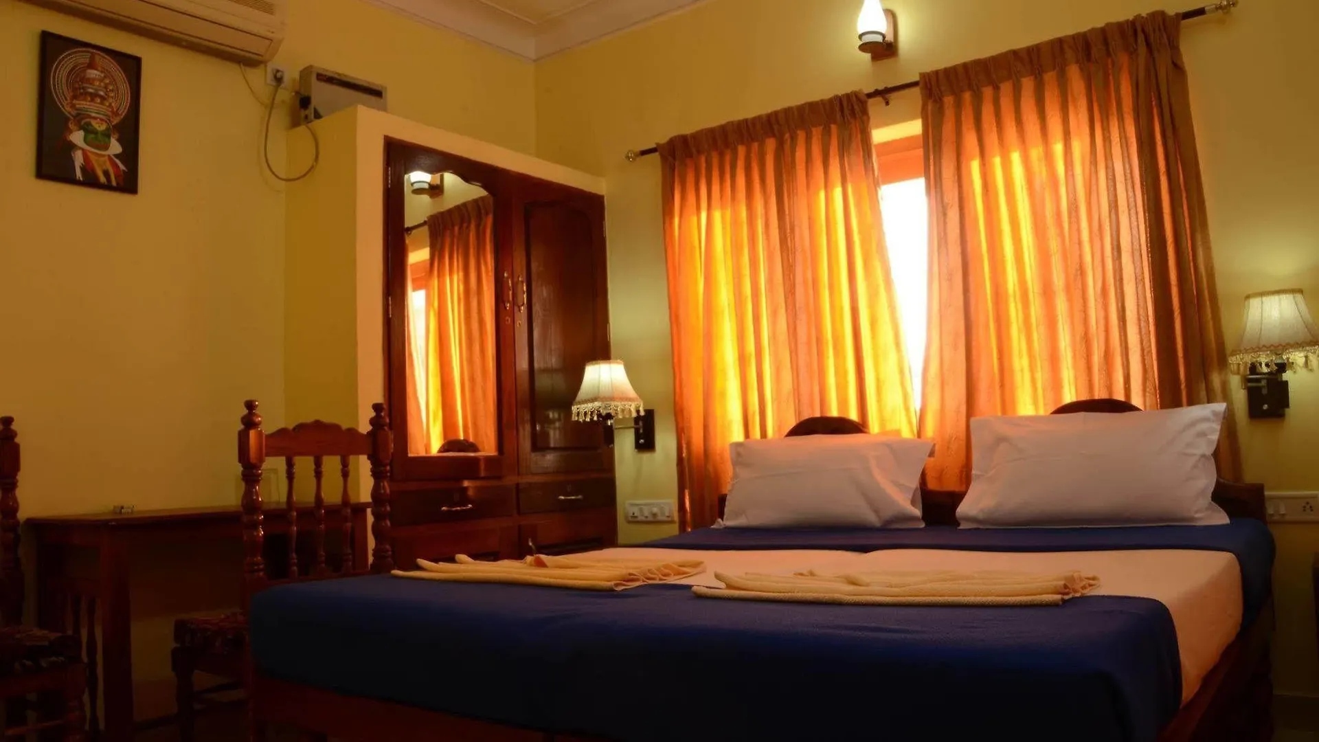 Hotel Sea View Palace - The Beach Hotel Kovalam 2*,